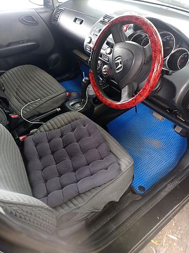 Продажа авто: Honda Fit: 2002 г., 1.3 л, Вариатор, Седан — 4