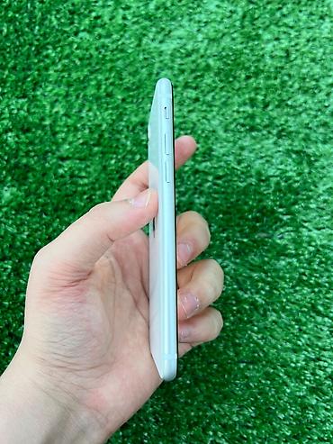 Apple iPhone: IPhone SE 2020, 64 GB, Ağ — 2