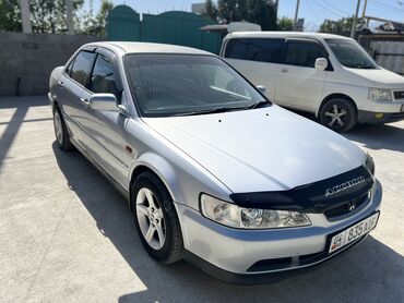 Honda: Honda Torneo: 2001 г., 1.8 л, Механика, Бензин, Седан