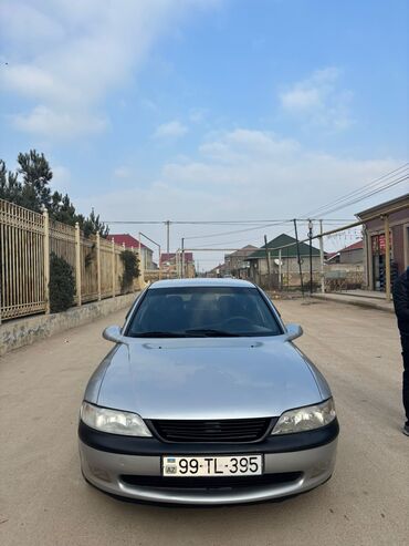 zafira opel: Opel Vectra: 1.8 l | 1998 il 250858 km Sedan