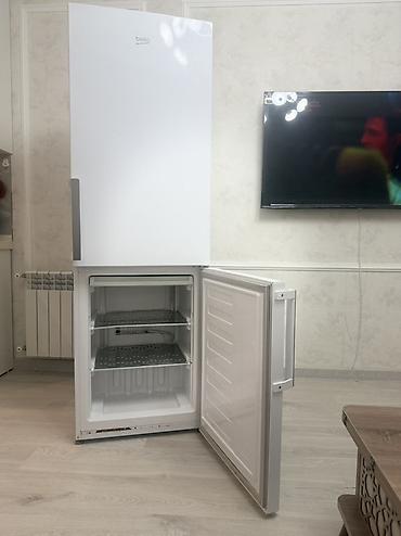 Beko iki bölməli soyuducu - Üst hissə: geniş soyuducu kamera