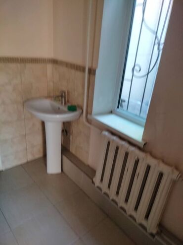 квартиры в бишкеке долгосрочная аренда: 4 бөлмө, Менчик ээси, Чогуу жашоосу жок, Жарым -жартылай эмереги бар