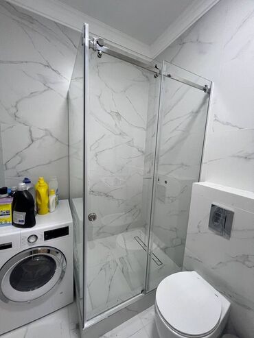 Душевые перегородки и ограждения: Душевая кабина с раздвижными дверями и матовым стеклом. Оснащена at lalafo.kg — 5 Душевые перегородки и ограждения: Душевая кабина с раздвижными дверями и матовым стеклом. Оснащена — 5