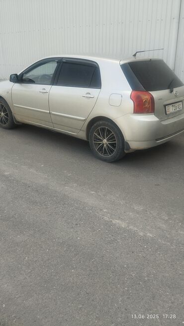 runx alex: Toyota Corolla: 2005 г., 1.6 л, Механика, Бензин, Хэтчбэк