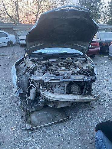 2 8: Audi A4 (B5) седан, серебристый цвет, на разбор. Обьем 2.6 V6 Мотор — 1