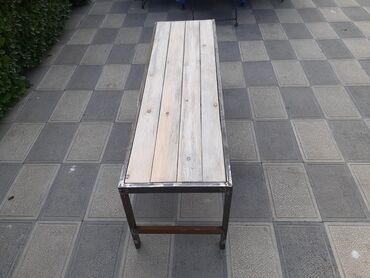 Bağ, çöl masa və oturacaq dəstləri: Metall karkaslı taxta lamelli skamya dəsti - Məhsul: açıq məkana — 38