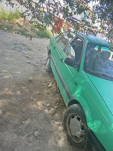 Унаа сатуу: Volkswagen Passat: 1990 г., Кол менен иштөөчү, Бензин — 3