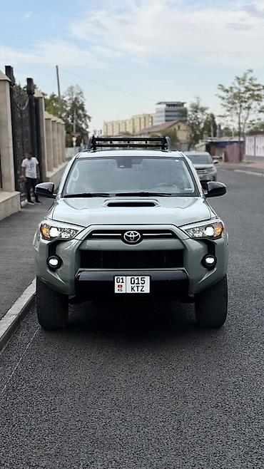 бампер на 4runner: Toyota 4Runner: 2023 г., 4 л, Автомат, Бензин, Внедорожник — 5