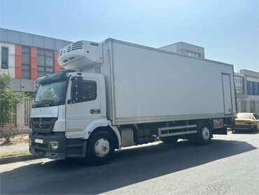 Motonəqliyyat: Mercedes-Benz markalı bu soyuducu yük maşını təzə və ya dondurulmuş