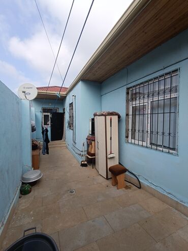 Həyət evləri və villaların satışı: Binəqədi qəs. 3 otaqlı, 80 kv. m, Yeni təmirli — 1