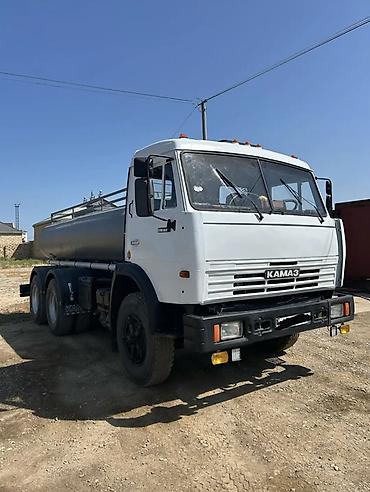 mersedes benz c: KAMAZ su/yanacaq daşıyan tanker maşını - Marka/model: KAMAZ 6x4 — 2