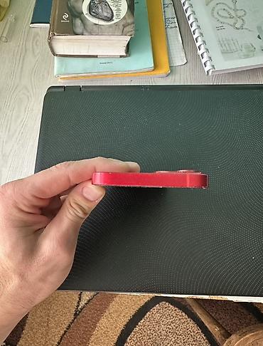Мобильные телефоны и аксессуары: IPhone 13, цвет (PRODUCT)RED - Экран 6.1", OLED Super Retina XDR — 4