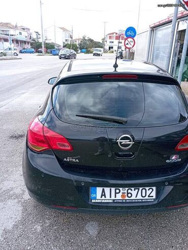 Opel Astra: 1.3 l. | 2010 έ. 205000 km. Χάτσμπακ