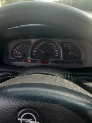 opel furqun: Opel Vectra: 2 l. | 1997 il | 252000 km. Universal