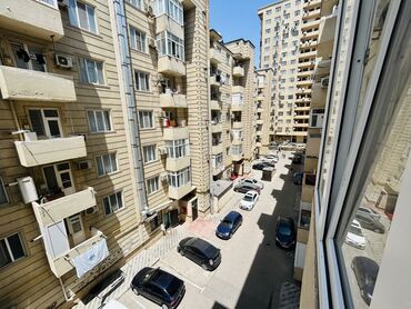 Uzunmüddətli kirayə mənzillər: Salam.Xırdalanda kristal 1də 2 otaqlı dolu mənzil uzun müddətli