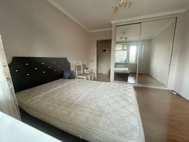 Uzunmüddətli kirayə mənzillər: Rus Sefirliyinin yani 5/5 2 otagli Mənzil kiraye verilir. Metro — 6