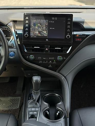 камбой: Toyota Camry: 2021 г., 2.5 л, Автомат, Гибрид, Седан — 6