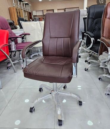 dönər əti sifarişi: С колесиками, Рукояти не регулируются, Кожзаменитель