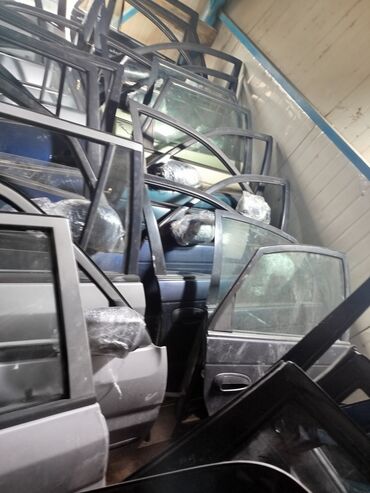 Двери и комплектующие: Комплект Б/у, Оригинал — 4