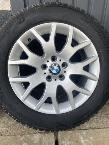 Gume i felne: Felne sa promerom rupe 5*120 mislim da su za bmw X5.Pasu na zadnjini — 9