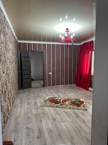 сдаю комнаты иссык куль: 70 м², 4 комнаты, Парковка, Забор, огорожен