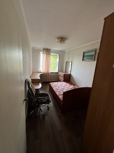 снять комнату гостиничного типа бишкек: 25 м², С мебелью