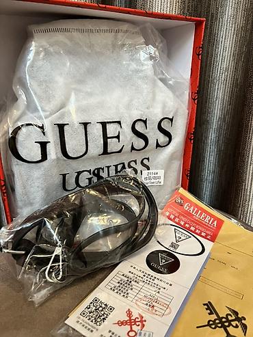 Çantalar: Çiyin çantası, Guess, Yeni — 2