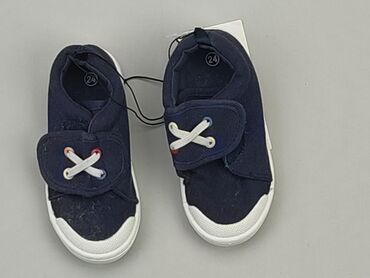 Kids' Footwear: Sport shoes 24, New