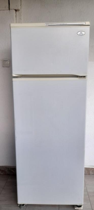 Продаю холодильник в хорошем состоянии. Прошу 3500 сом