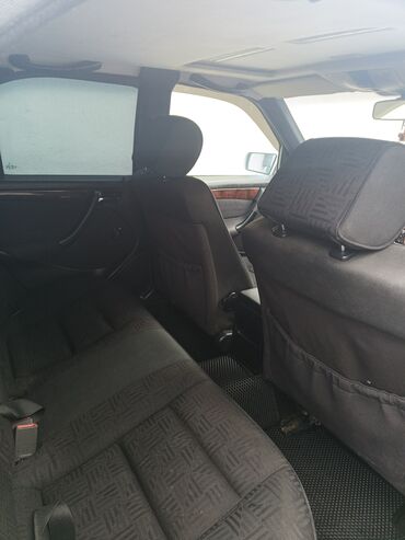 Mercedes-Benz: Mercedes-Benz C-Class: 1.8 l | 1998 il Sedan — 16