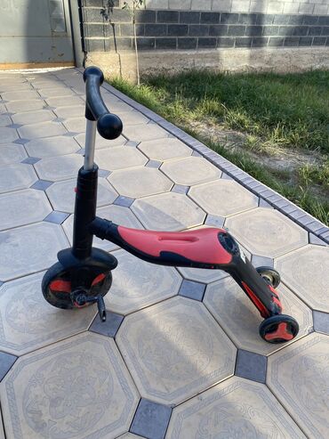электронные самакат: Продаю самокат три в одном, Best Scooter 3в1 Black/Red черно-красный