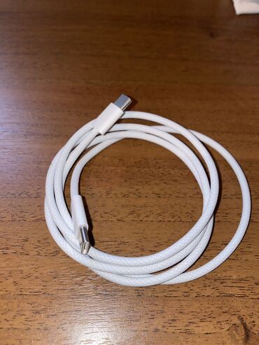 лан кабель: Продаю кабель для зарядки.USB-C Cable 1m Кабель Type-C. Без