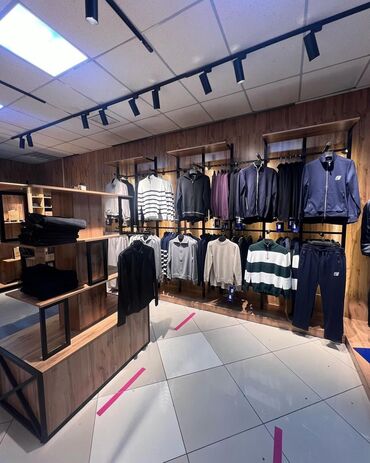 Кронштейны, стойки: Кронштейн Для телефонов и их аксессуаров, Материал: Стекло, С ящиками, Новый — 21