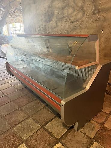 kompressor satilir: Mağaza vitrin,soyuducu vitrin - Ön hissəsi qabarıq temperli şüşədən — 1