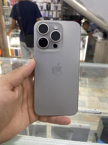 iphone 112: IPhone 15 Pro, титановый корпус (цвет светло‑серый) — 1