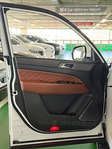 лёд фары: Ssangyong Rexton: 2020 г., Внедорожник — 9