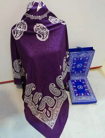 Baş geyimləri: Kəlağayılar. Bu kəlağayıların içi boş K hərfi ilə yazılıdı. Materialı — 6