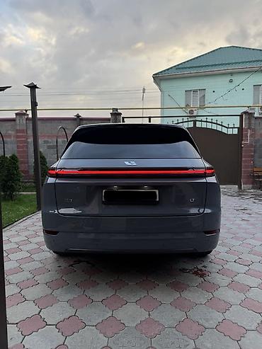 lixiang: Lixiang L7: 2025 г., 1.5 л, Автомат, Электромобиль, Внедорожник — 2