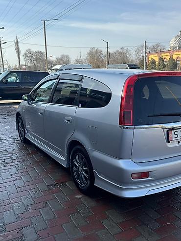 Honda: Honda Stream: 2003 г., Универсал — 4