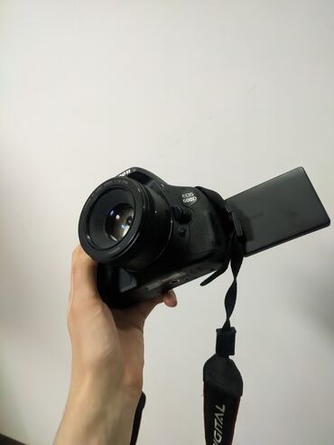 цифровые фоторамки бишкек: Продаю комплект фотоаппарат + объектив! Камера - Canon 600d (отличный
