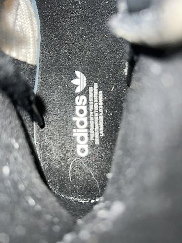 Кроссовки adidas Forum Mid (модель с липучкой на щиколотке) -