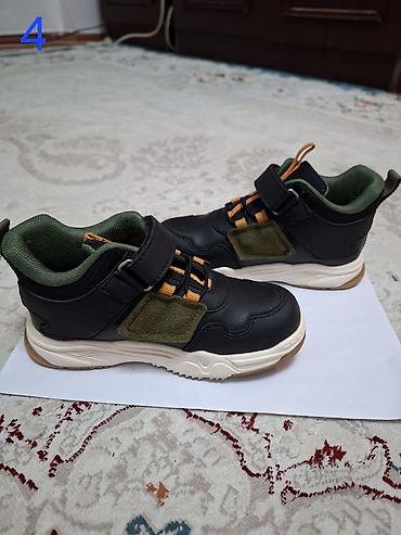 Детская обувь: Продаю б/у детские кроссовки и ботинки для мальчиков. 1) Puma — 9