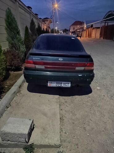 Nissan: Nissan Maxima: 1995 г., 2 л, Механика, Бензин