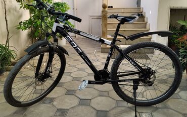 yarış velosiped: İşlənmiş Şose velosipedi 28", sürətlərin sayı: 24, Ünvandan götürmə