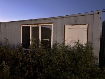 дом контейнера: Срочно продаю контейнер 20 т Состояние хорошее Окна и дверь стоит