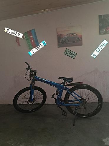 İdman velosipedləri: Dağ velosipedi – mavi rəng, 26" təkərlər Xüsusiyyətlər: - Alüminium — 3