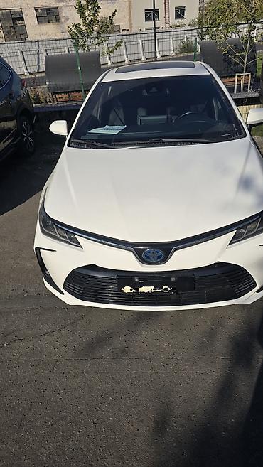 honda corolla: Toyota Corolla: 2020 г., 1.8 л, Вариатор, Гибрид, Седан — 1