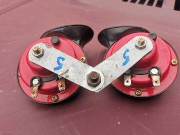 Auto delovi: Sirene za automobile par sa nosacem br.5. Polovno skinuto sa isecenog — 9