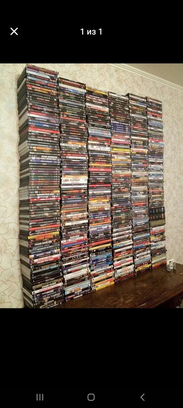 CD, DVD disklər və kassetlər: Фильмы разных жанров,б/у в отличном состоянии, более 50 дисков