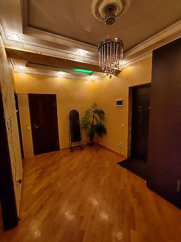 Mənzillər: 🏡 KİRAYƏ MƏNZİL ELANI 🏡 📍 Ünvan: 9-cu mikrorayon, Favorit marketin — 8